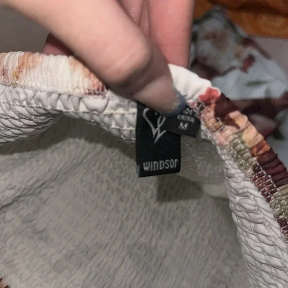 Windsor Flowy In Floral Maxi Dress - Picture 6 of 11